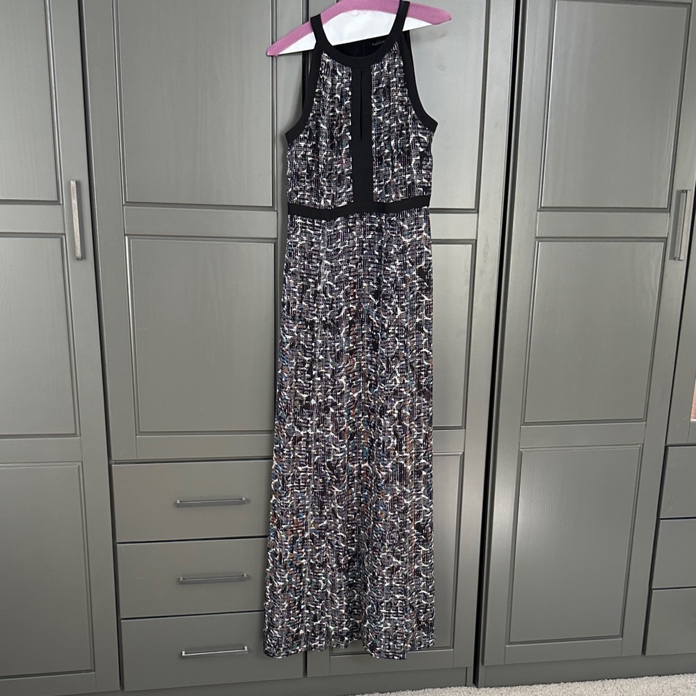 White House Black Market Black and White Maxi Dress